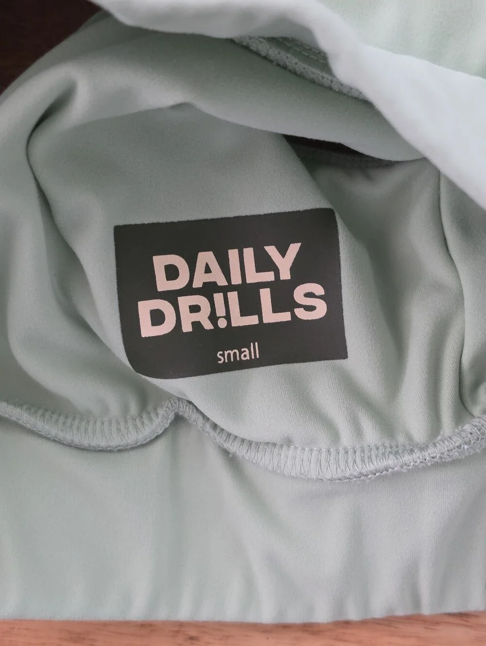 Daily Drills V-Neck Bra Size Small Mint Green